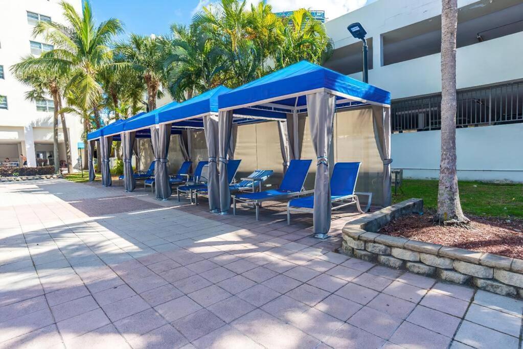 Miami Holiday Apartments Sunny Isles Beach Exterior photo