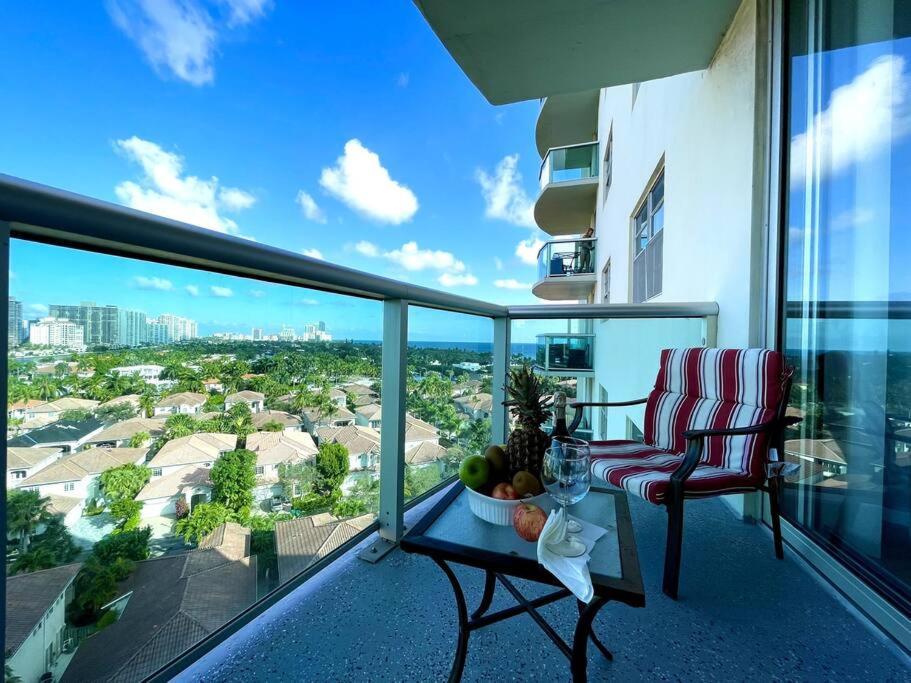 Miami Holiday Apartments Sunny Isles Beach Exterior photo